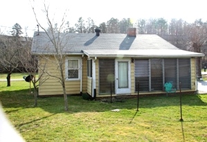 Sold! 184 Scuffletown Rd., Corbin | Frame house, 2 bdrm., large level lot, great location! $69,000