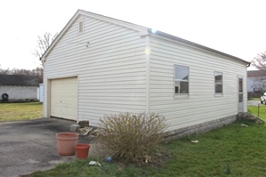  SOLD  206 HAMLIN ST., CORBIN | Frame home with vinyl siding, 3 bdrms, nearly new central heat and air