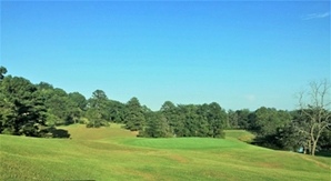 Golf Course | 9 hole course on approximately 100 acres 